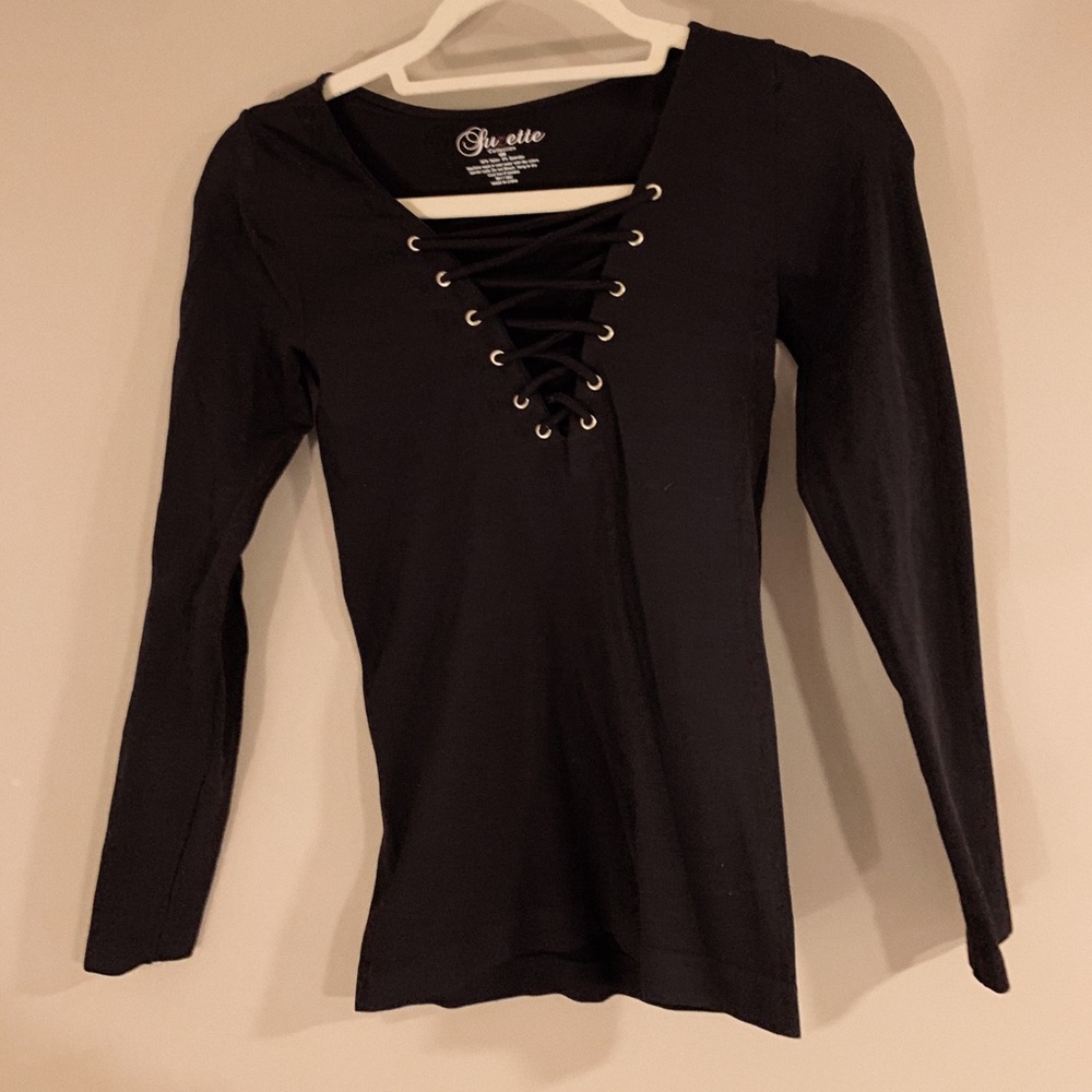 fitted criss cross top